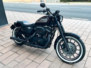 Harley Davidson XL 883 R