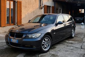 BMW 320D E91