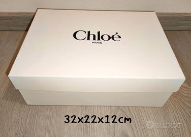 scatola Chloé bianca con scritta nera