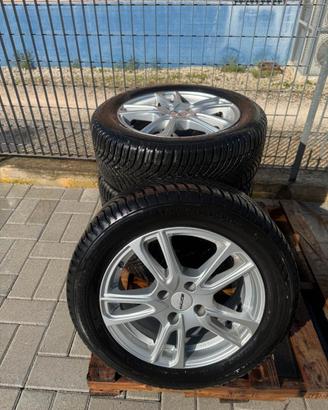 Pneumatico e cerchio in lega