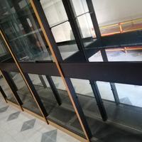 Vetrina/scaffale ampia per negozi, casa. 