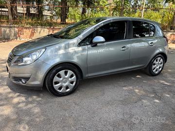 Opel Corsa 1.2 5 porte Club