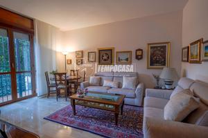 AMPIA PORZIONE DI BIFAMILIARE TAGLIO ORIZZONTALE D