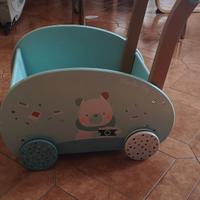 Carrettino in legno per primi passi