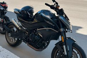 Cf moto 800 nk sport