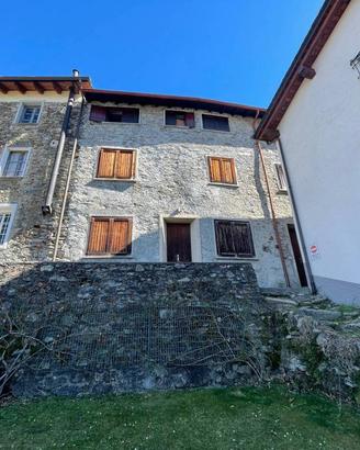 Casa indipendente di 114 m² con 2 locali a Morbegn