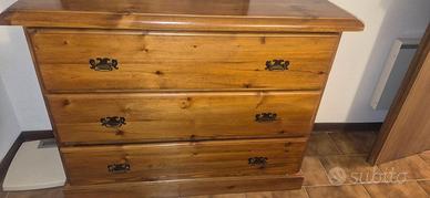 Cassettiera in legno