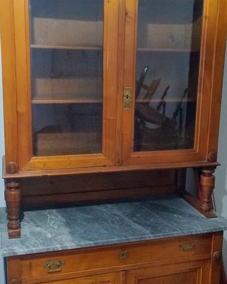 Credenza antica