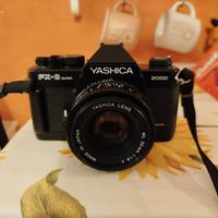 YASHICA FX3 SUPER 2000 con Yashica Lens 50 F1.9