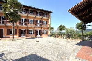 Casa indipendente a Cossano Canavese 9 locali