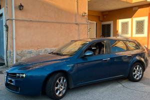  Alfa Romeo 159 per uso o pezzi di ricambio intera