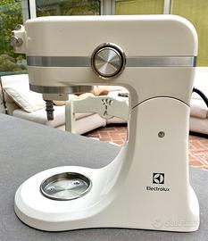 Planetaria Electrolux ЕКМ4100