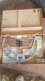 micrometro per esterni NSK da  200 a 300mm