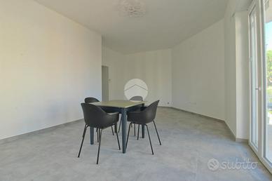 3 LOCALI A ROSETO DEGLI ABRUZZI