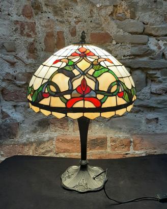 Lampada modello Tiffany  alt.60 diametro 42 