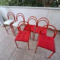 4 sedie con cuscini + 2 sgabelli.