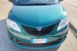 LANCIA YPSILON 1.0 FIREFLY 5PS&S HYB. ECOCHIC GOLD