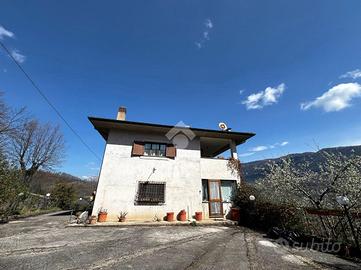 VILLA SINGOLA A CANTERANO