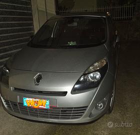 scenic 7 posti diesel 