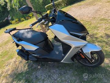 KYMCO KRV 200