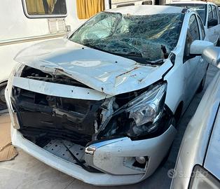 MITSUBISHI SPACE STAR per ricambi usati