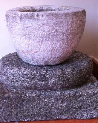 Vaso in sasso più capitello