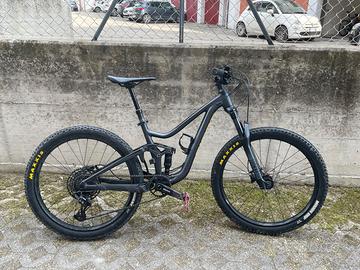 Mountain Bike full Giant trance junior