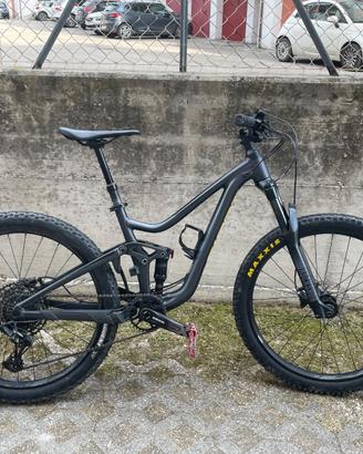 Mountain Bike full Giant trance junior
