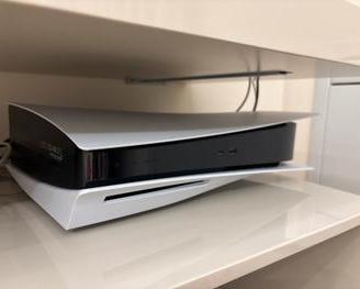 SONY PLAYSTATION 5 PS5 CONSOLE 825GB BlueRay Disk