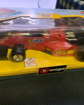 Bburago Ferrari 126 C4 Turbo1984 1:24 6111 scatola