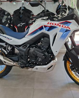 Honda XL 750 Transalp E-Clutch 2026