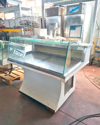 vetrina frigo carrellata per mercatini usata