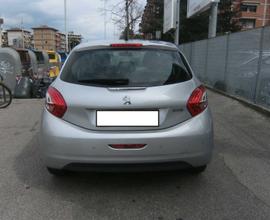 Peugeot 208 1.4 HDi 68 CV 5 porte Allure