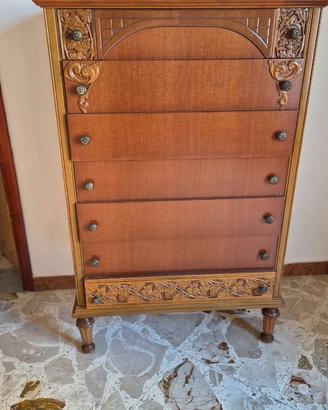 Elegante Settimino Classico in Noce