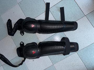 Ginocchiere tibiali rigide DAINESE pc26