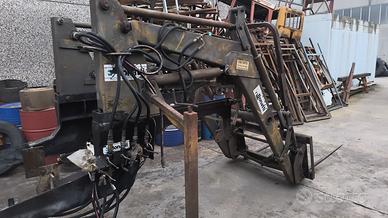 Caricatore Bonatti per trattore Fiat 100/90 -980