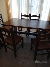 Tavolo e sedie
