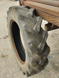 Gomma trattore usata