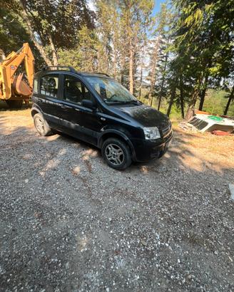 Panda 4x4 climbing