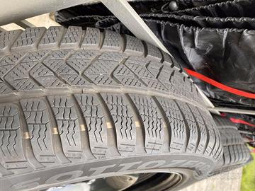 Gomme invernali Pirelli SottoZero 3 - 205/55 R16