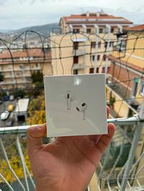 AirPods generazione tre