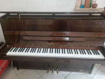Pianoforte verticale 