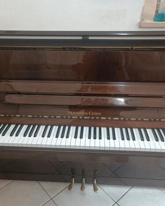 Pianoforte verticale 