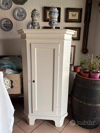 Armadietto ad angolo