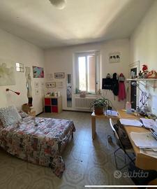 Stanza singola solo ragazze