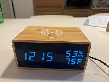 sveglia digitale in legno con audio bluetooth,