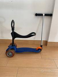 Monopattino con sedile