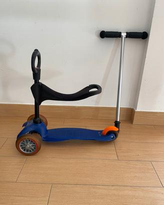 Monopattino con sedile