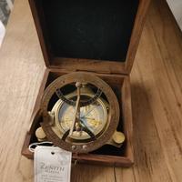 Bussola con meridiana completa di elegante scatola