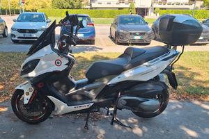 Kymco 400i xciting
